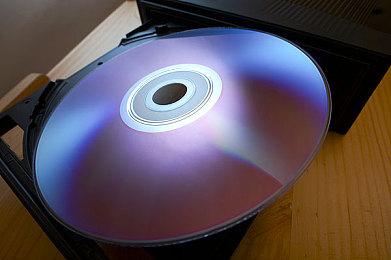 PS5 Slim首个谍照泄露 看起来不太好看